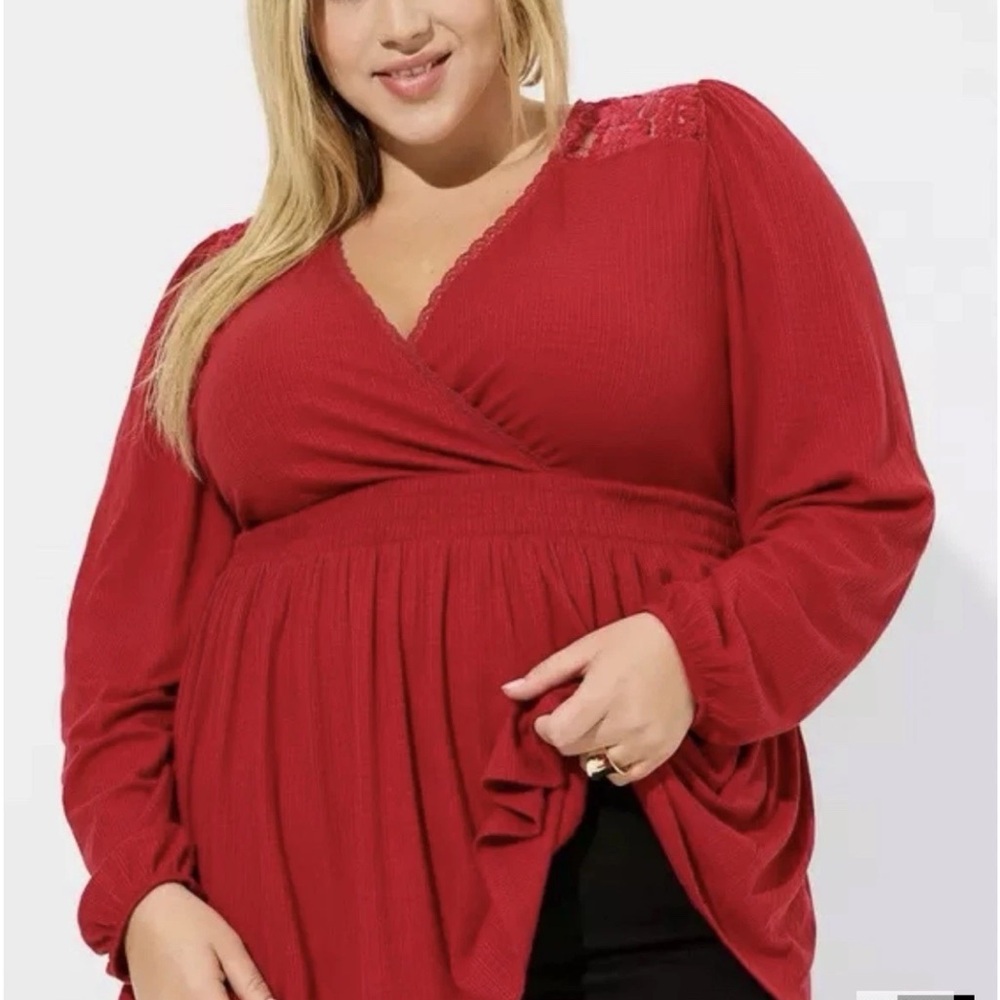 Torrid Texture Jersey Lace Yoke Surplice Long Sleeve Babydoll Top. Size 3. NWT. - Picture 1 of 13